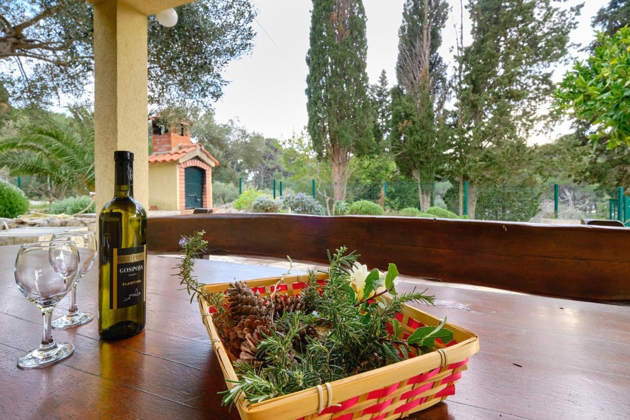말리로시니 Casa Aromatica Maria 빌라 외부 사진